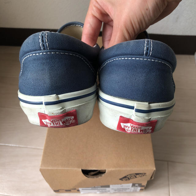 VANS(ヴァンズ)の【お値下げ中】VANS スリッポン ネイビー レディースの靴/シューズ(スリッポン/モカシン)の商品写真