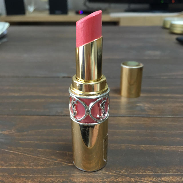 Saint Laurent(サンローラン)のイヴ・サンローラン 口紅 コスメ/美容のベースメイク/化粧品(口紅)の商品写真