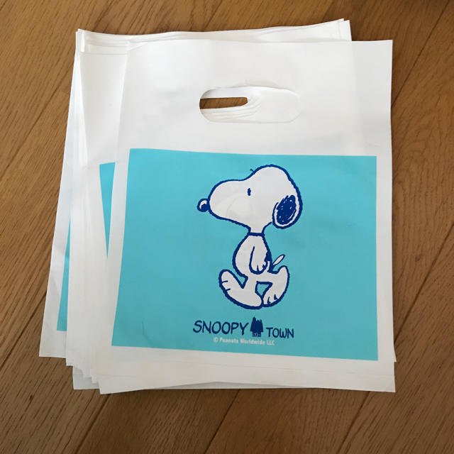 SNOOPY(スヌーピー)の《スヌーピータウン》ショップバッグ レディースのバッグ(ショップ袋)の商品写真