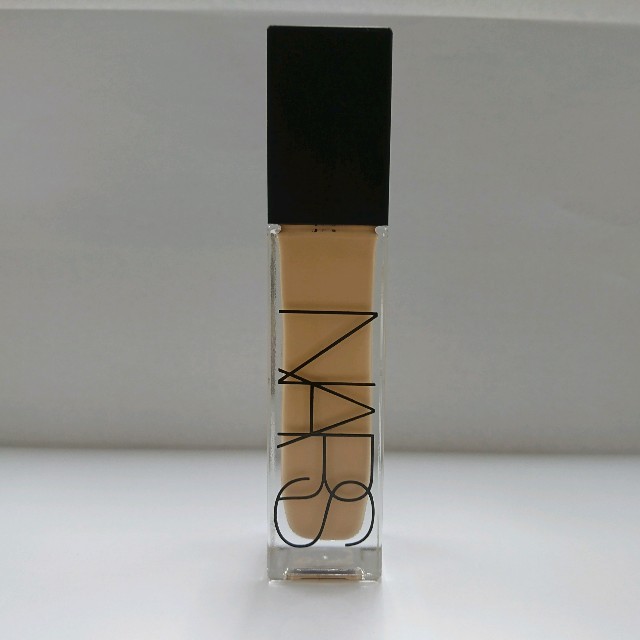 NARS(ナーズ)のポン様専用】NARSナチュラルラディアントロングウェアファンデーション      コスメ/美容のベースメイク/化粧品(ファンデーション)の商品写真