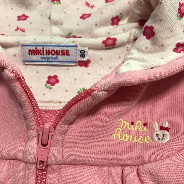 mikihouse(ミキハウス)の☆ 美品  mi ki  HOUSE   フード付きパーカー  90 キッズ/ベビー/マタニティのキッズ服女の子用(90cm~)(ジャケット/上着)の商品写真