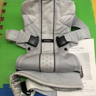 ベビービョルン(BABYBJORN)のベビービョルンONE+Air抱っこ紐中古品(抱っこひも/おんぶひも)