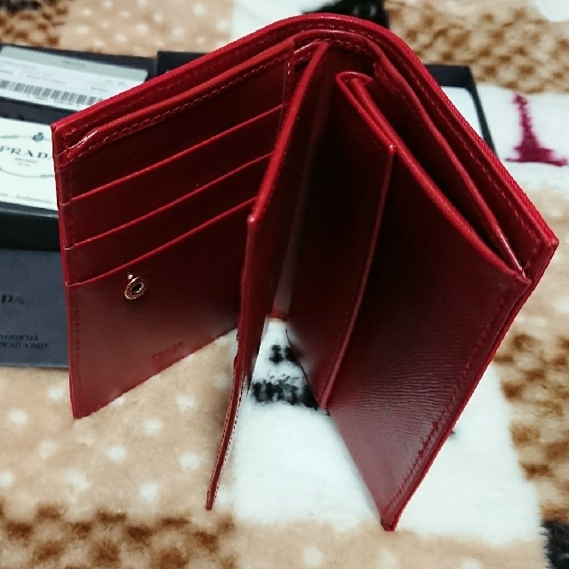 レア☆新品未使用 本物 プラダ 二つ折り財布  M668
