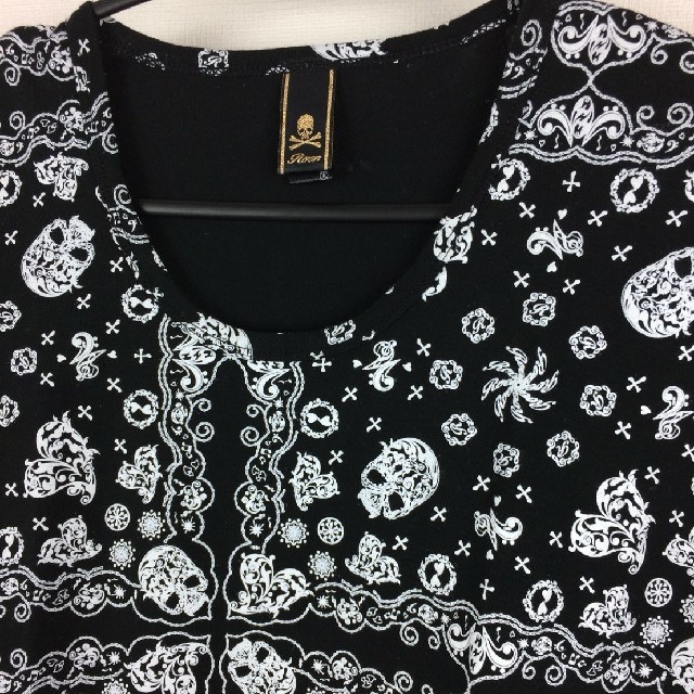 Roen(ロエン)の新品同様品 Roen ロエン 半袖カットソー ブラック サイズL メンズのトップス(Tシャツ/カットソー(半袖/袖なし))の商品写真