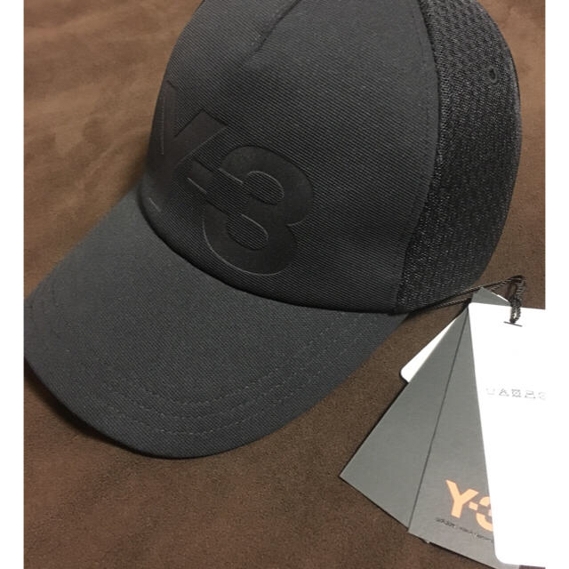 Y-3(ワイスリー)のY-3 TRUCKER CAP BLACK メンズの帽子(キャップ)の商品写真