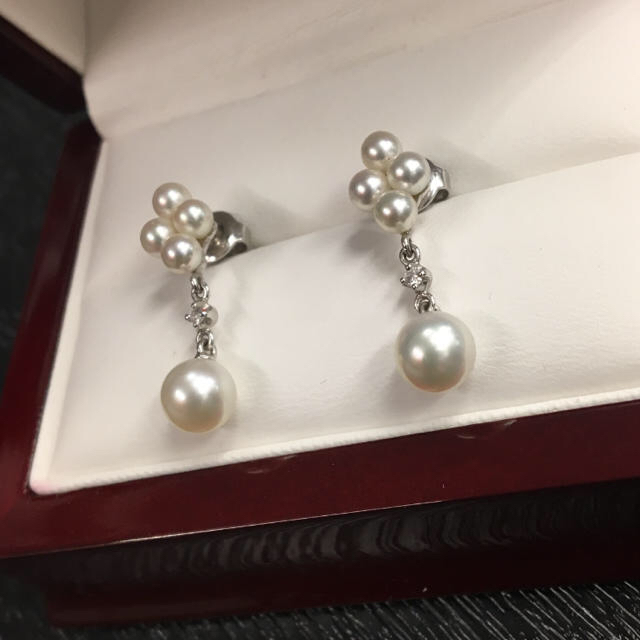 MIKIMOTO - 新作11万品/1回数時間★Mミキモト★K18WG/パールピアス揺れるダイヤパールの通販 by ︎ヒロ ︎プロフ必読 ︎