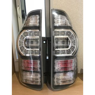 トヨタ ヴォクシー70 テールランプ トヨタ ヴォクシー70 テールランプ