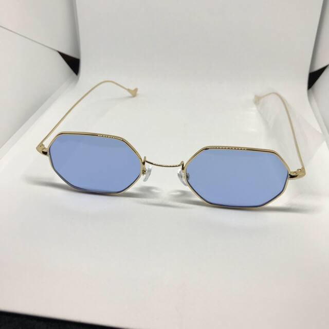 新品 未使用 八角形 サングラス 眼鏡 青 金 メンズ レディースの 新品 未使用 八角形 サングラス 眼鏡 青 金 メンズ レディースの
