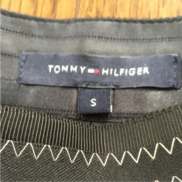 TOMMY HILFIGER(トミーヒルフィガー)のTOMMY HILFIGER スカート 黒 未使用 S パーティ トミー レディースのスカート(ひざ丈スカート)の商品写真