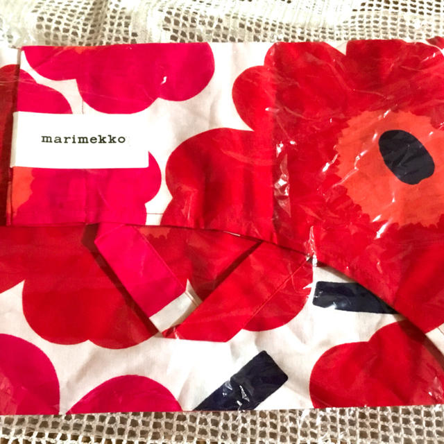 marimekko(マリメッコ)のmarimekko エプロン 新品未使用 マリメッコ レディースのレディース その他(その他)の商品写真