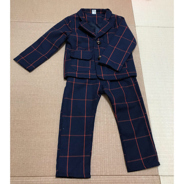 フォーマルスーツ。上下セット売り。 キッズ/ベビー/マタニティのキッズ服男の子用(90cm~)(ドレス/フォーマル)の商品写真