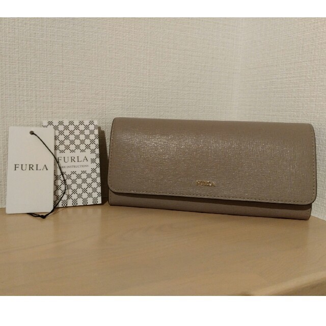 FURLA　フルラ　メトロポリス　長財布　サッビア　新品　かわいい　高級感