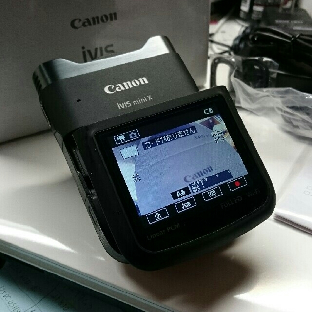 Canon(キヤノン)のキヤノン iVIS mini X オマケつき送料無料！ スマホ/家電/カメラのカメラ(ビデオカメラ)の商品写真