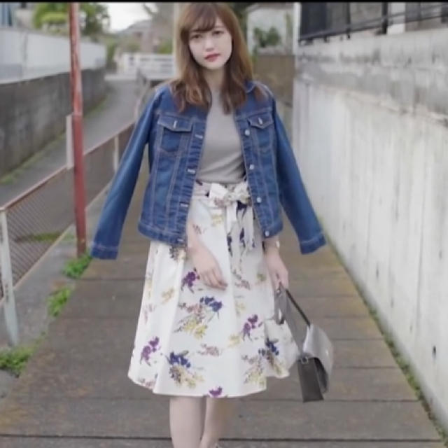 しまむら(シマムラ)のプチプラのあや しまむら 花柄 スカート レディースのスカート(ひざ丈スカート)の商品写真