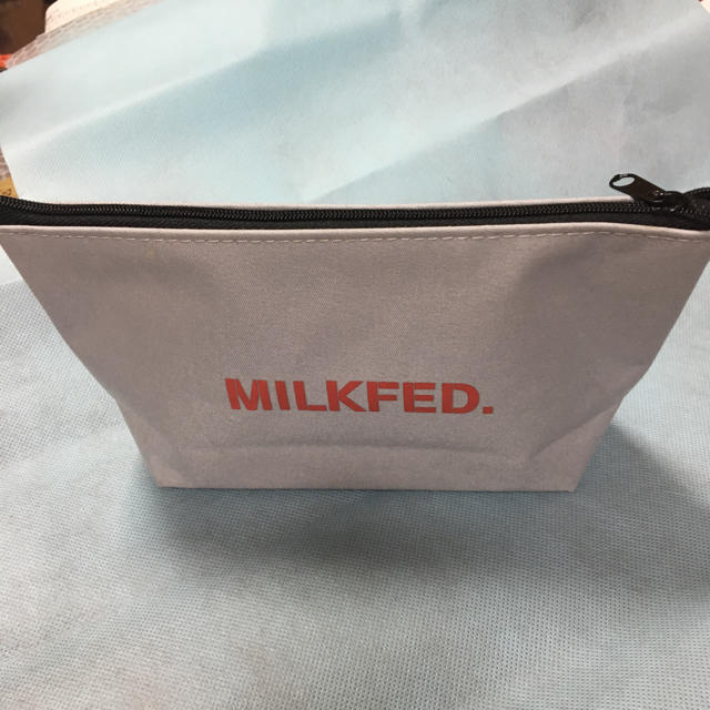 MILKFED.(ミルクフェド)のミルクフェドポーチ  ★お値下げします レディースのファッション小物(ポーチ)の商品写真