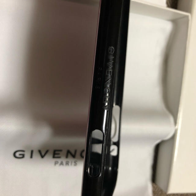 GIVENCHY(ジバンシィ)のgivenchy iPhoneケース iPhone X 極美品 スマホ/家電/カメラのスマホアクセサリー(iPhoneケース)の商品写真