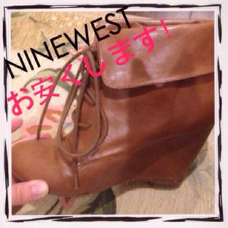 ナインウエスト(NINE WEST)のキャメルショートブーツ(ブーツ)