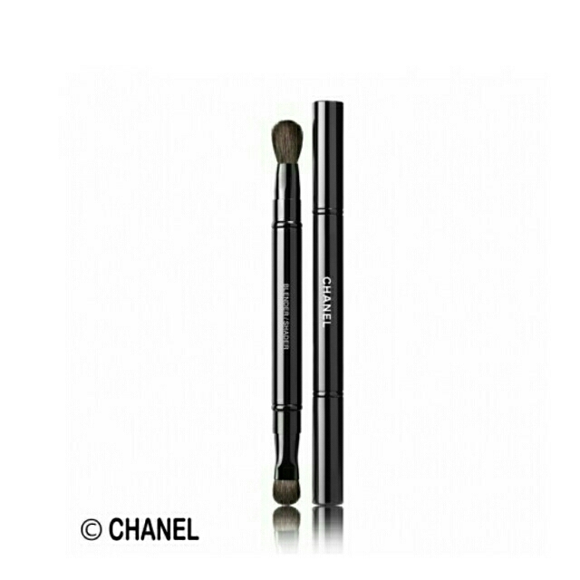 CHANEL(シャネル)の【新品】シャネル アイシャドウブラシ コスメ/美容のコスメ/美容 その他(その他)の商品写真