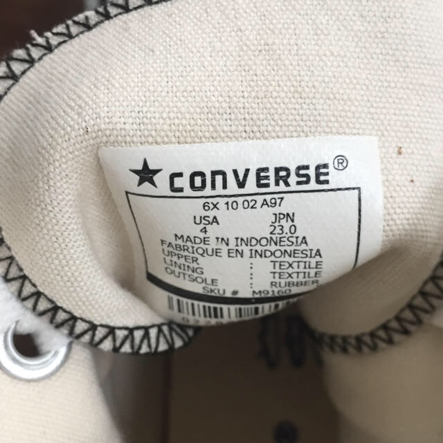 CONVERSE(コンバース)のぬっきー様☆美品☆コンバース ハイカット23㎝ レディースの靴/シューズ(スニーカー)の商品写真