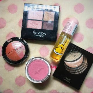 レブロン(REVLON)のコスメセット✨(アイシャドウ)