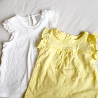 カーターズ(carter's)のFachuri様専用carter'sとH&Mの袖フリルノースリーブシャツ2枚(Ｔシャツ)