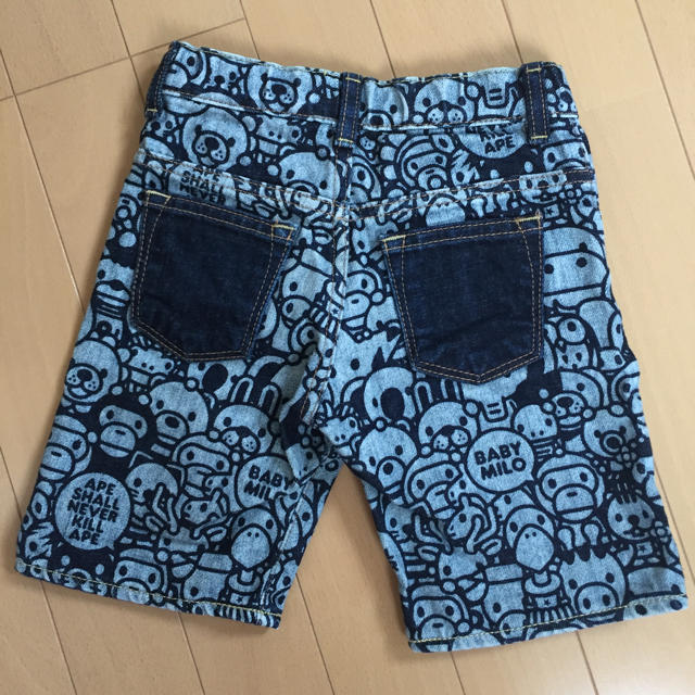 A BATHING APE(アベイシングエイプ)のBAPE kids 100 ハーフパンツ キッズ/ベビー/マタニティのキッズ服男の子用(90cm~)(パンツ/スパッツ)の商品写真