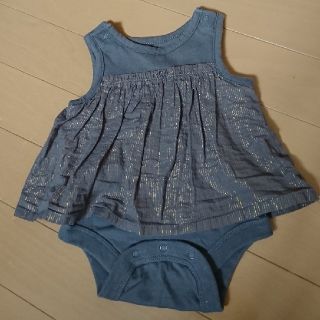 ベビーギャップ(babyGAP)のGAPbaby ワンピース グレー×ゴールド 50㎝(ワンピース)