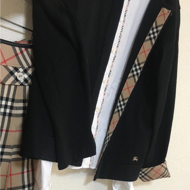 BURBERRY(バーバリー)の専用！バーバリー☆スーツ フォーマル☆ キッズ/ベビー/マタニティのキッズ服女の子用(90cm~)(ドレス/フォーマル)の商品写真