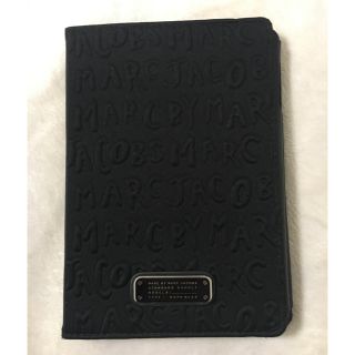 マークバイマークジェイコブス(MARC BY MARC JACOBS)のiPad miniケース(iPadケース)