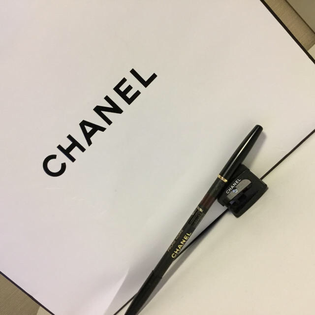 CHANEL(シャネル)のCHANEL ペンシルアイライナー コスメ/美容のベースメイク/化粧品(アイライナー)の商品写真