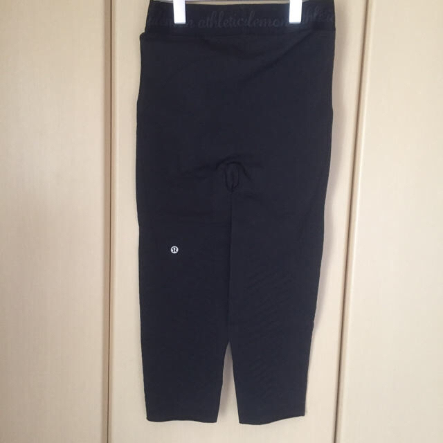 lululemon(ルルレモン)のWarp knit tight 8 レディースのパンツ(クロップドパンツ)の商品写真