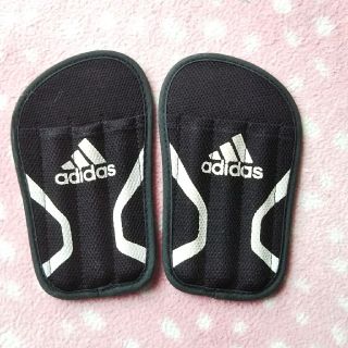 アディダス(adidas)のすね当て 子ども(その他)