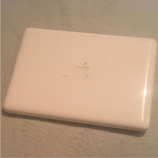 アップル(Apple)の専用！！MacBook MC207J/A ノートPC 白 ポリカーボネート(ノートPC)