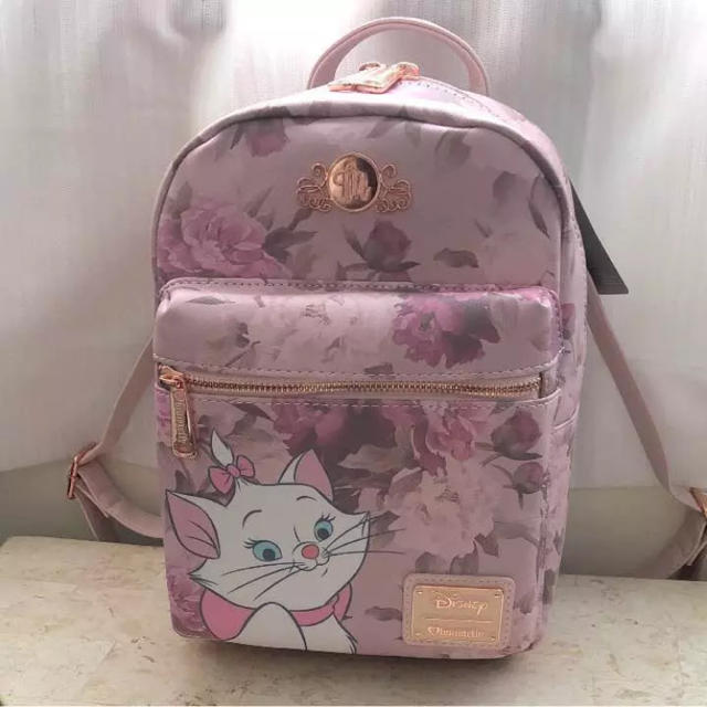 新品未使用 日本未入荷 loungefly バックパック ピンクファー