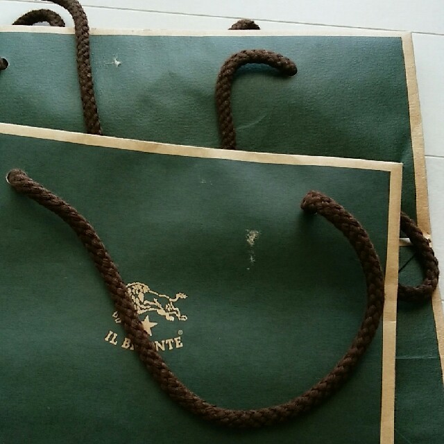 IL BISONTE(イルビゾンテ)のイルビゾンテ巾着袋　ショッパー付 レディースのバッグ(ショップ袋)の商品写真