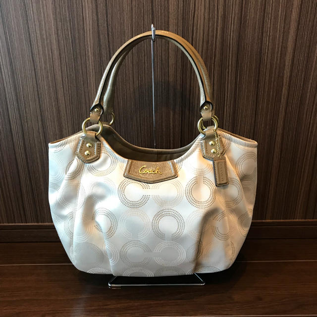 COACH(コーチ)のことよ様専用 COACH コーチ ハンドバッグ ショルダーバッグ オプアート レディースのバッグ(ハンドバッグ)の商品写真