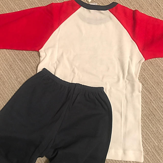 PETIT BATEAU(プチバトー)のプチバトー 17AW 長袖パジャマ 5ans 新品 キッズ/ベビー/マタニティのキッズ服男の子用(90cm~)(パジャマ)の商品写真