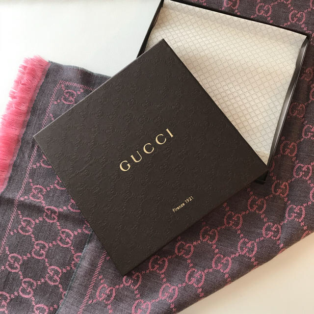 Gucci(グッチ)のGUCCI ストール レディースのファッション小物(ストール/パシュミナ)の商品写真