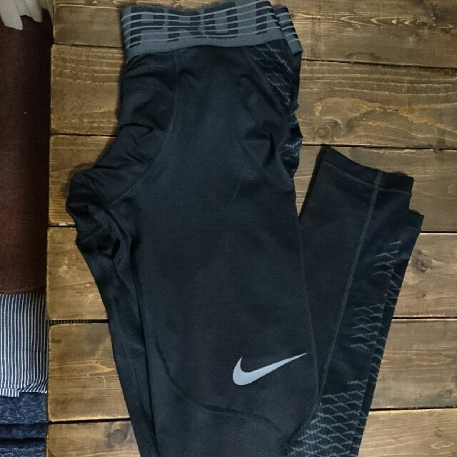 NIKE(ナイキ)のナイキプロスパッツ メンズのパンツ(その他)の商品写真