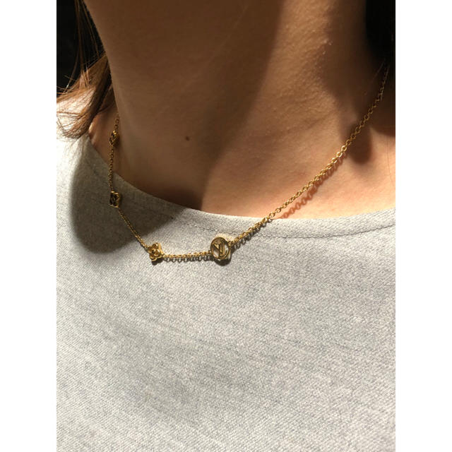 LOUIS VUITTON(ルイヴィトン)のLouis Vuitton フラワーフル ネックレス M68125 美品 正規品 レディースのアクセサリー(ネックレス)の商品写真