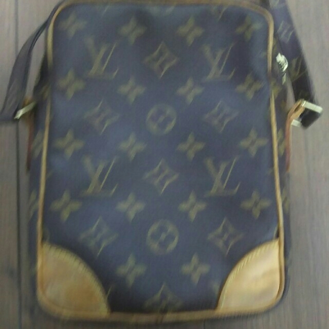 LOUIS VUITTON(ルイヴィトン)のルイヴィトン☆アマゾン☆ショルダー レディースのバッグ(ショルダーバッグ)の商品写真