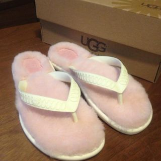 アグ(UGG)のUGG ＊新品＊ムートンビーサン(サンダル)