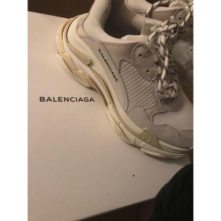 バレンシアガ(Balenciaga)のBALENCIAGA triple s 41 白(スニーカー)