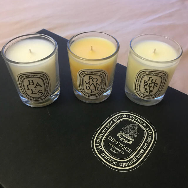 diptyque(ディプティック)のちゃんしー様専用 diptyque アロマキャンドル 70m×3 コスメ/美容のリラクゼーション(キャンドル)の商品写真