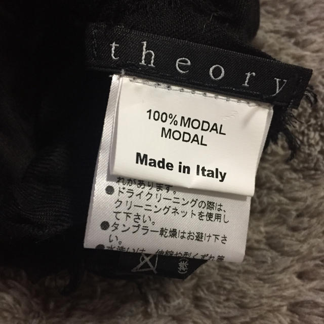 theory(セオリー)の【未使用】theory ストール メンズのファッション小物(ストール)の商品写真