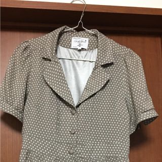 アーノルドパーマー(Arnold Palmer)の美品 アーノルドパーマー ワンピース ベージュ ブラウン 春 シンプル(ひざ丈ワンピース)