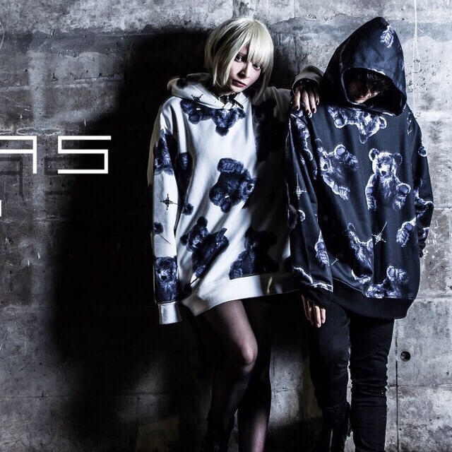 希少!!!TRAVAS TOKYO CIVARIZE くまパーカーの通販 by 希少!!!TRAVAS TOKYO CIVARIZE くまパーカーの通販 by