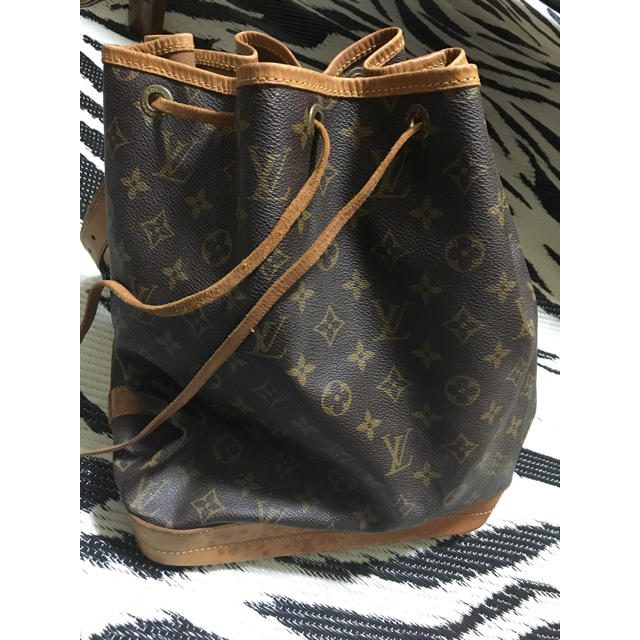 LOUIS VUITTON(ルイヴィトン)のルイヴィトン ノエ レディースのバッグ(ショルダーバッグ)の商品写真