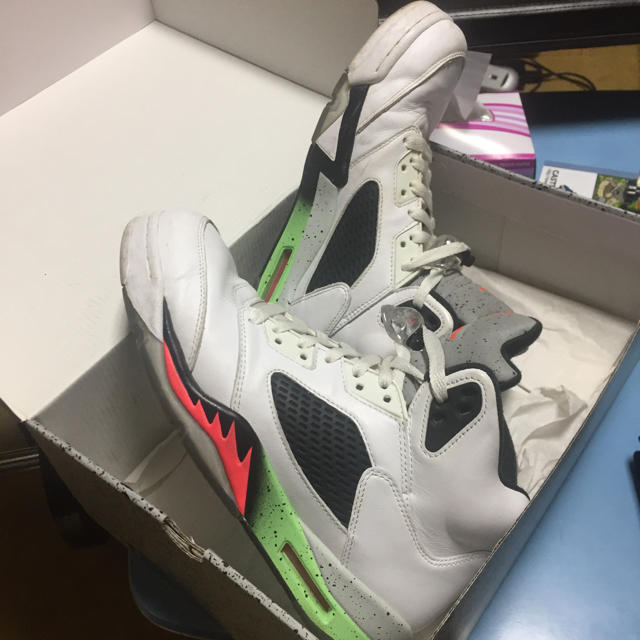 NIKE(ナイキ)のAJ5  RETRO poison!! メンズの靴/シューズ(スニーカー)の商品写真