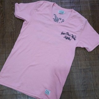 アズールバイマウジー(AZUL by moussy)のAZUL ピンクTシャツ(Tシャツ(半袖/袖なし))